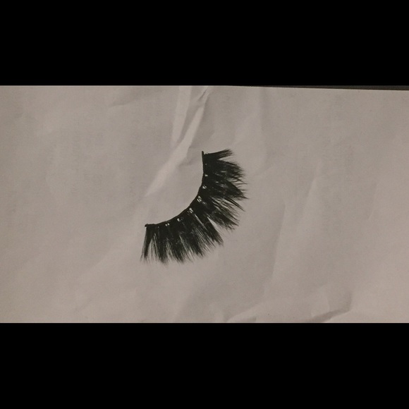 “Passion” mink eyelashes - Picture 2 of 2